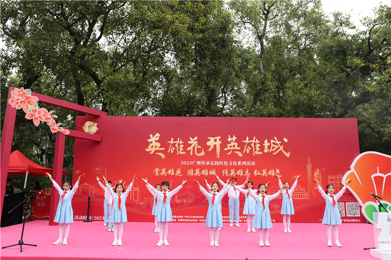 5.小组唱《心中的那一朵木棉花》相片1.JPG