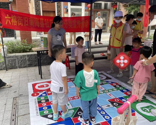 垃圾分类从小做起。