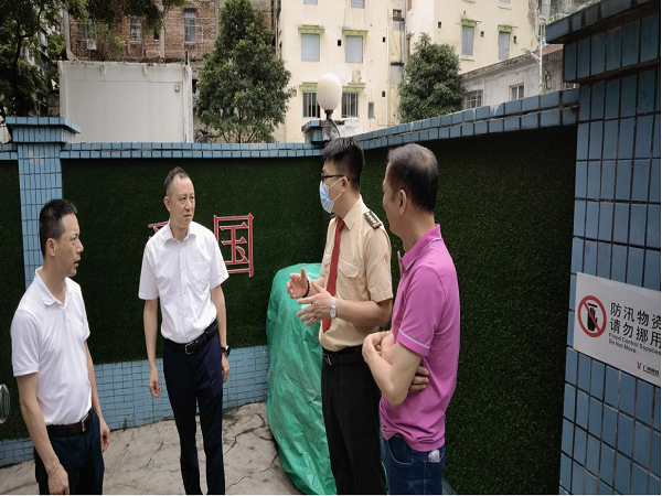 区领导检查.png