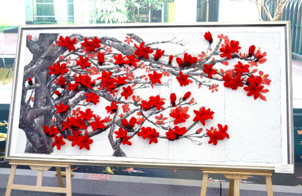 作品《阳光下的木棉花》