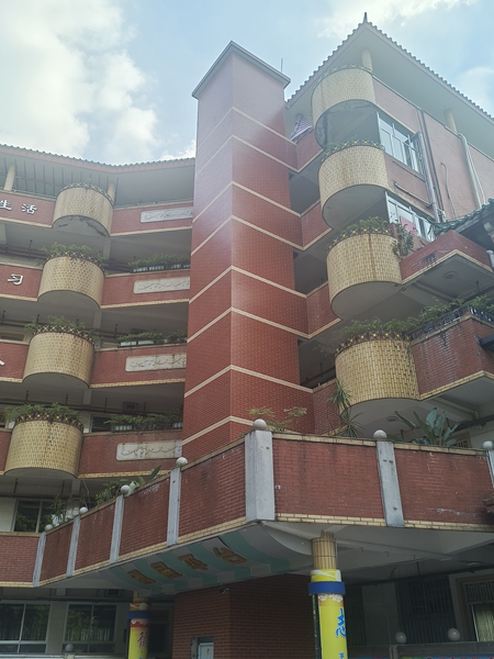 培正小学教学楼电梯加装工程.jpg